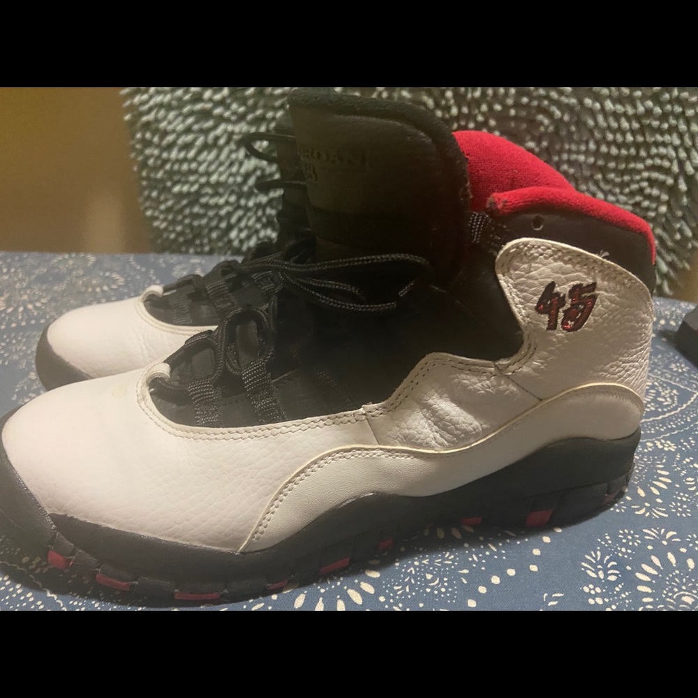 Air Jordan - Picture 4 of 5